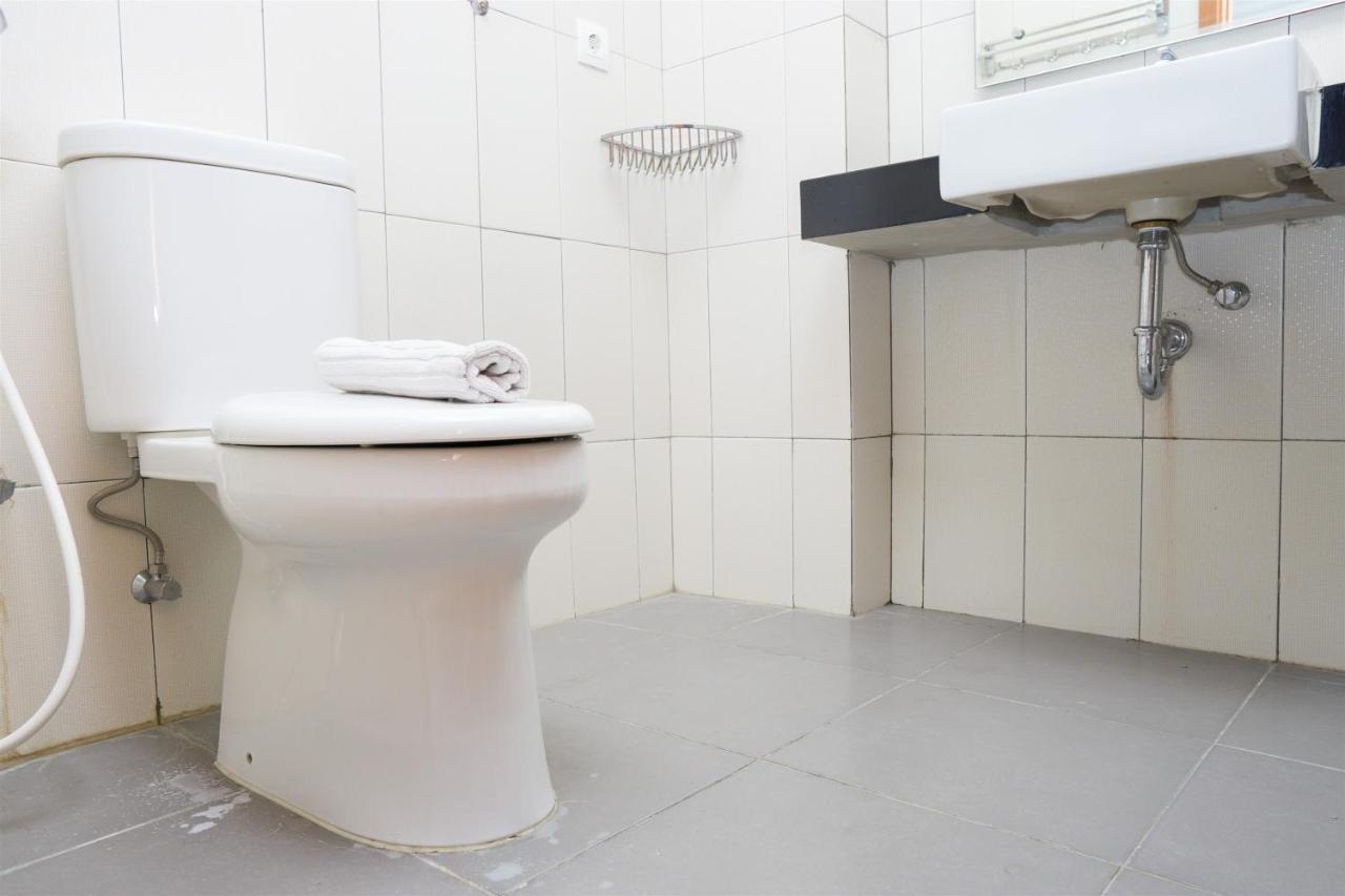 Spacious 1Br Dago Suites Apartment By Travelio バンドゥン エクステリア 写真